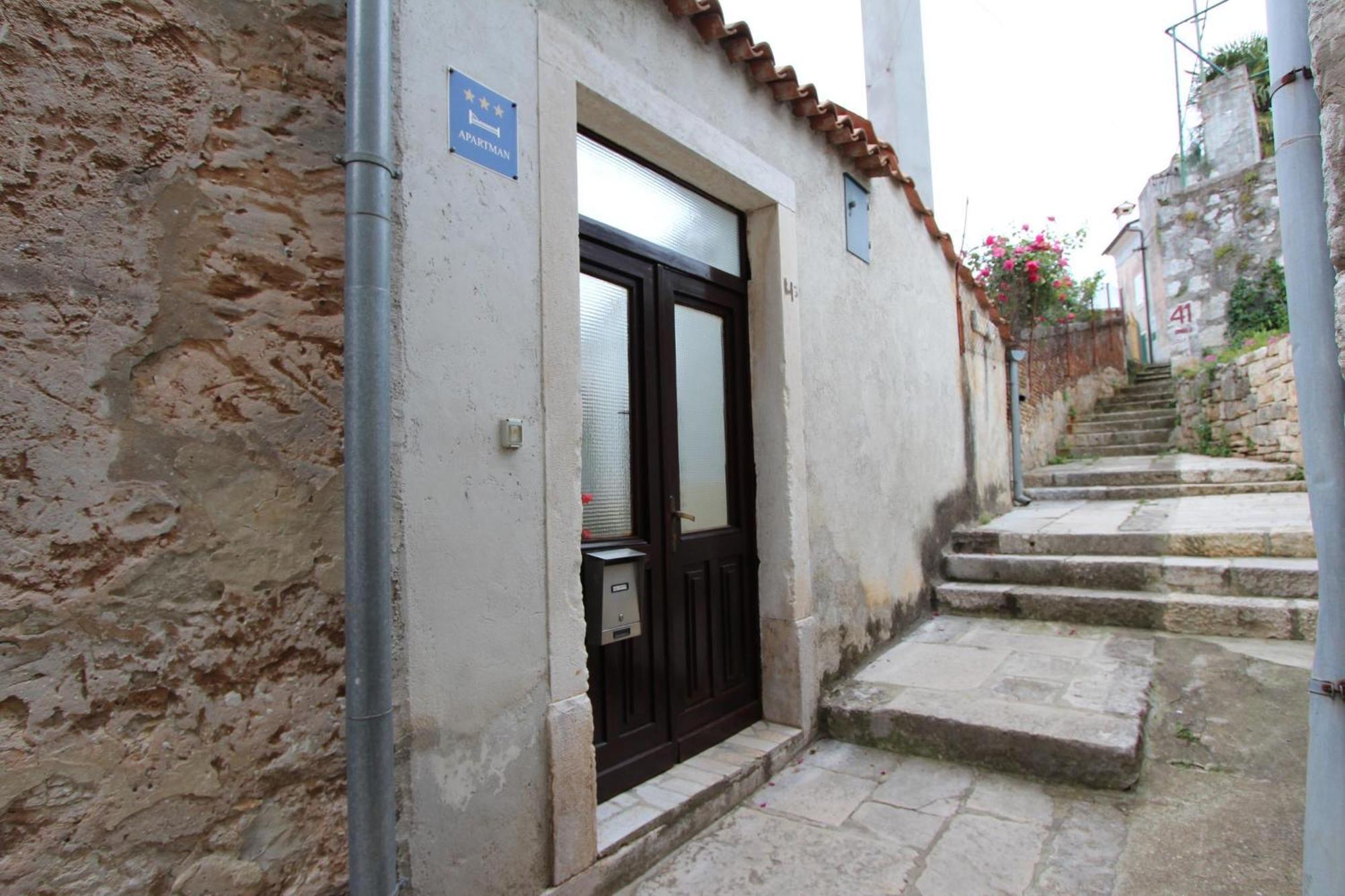 Apartment Riki Rovinj Exterior photo