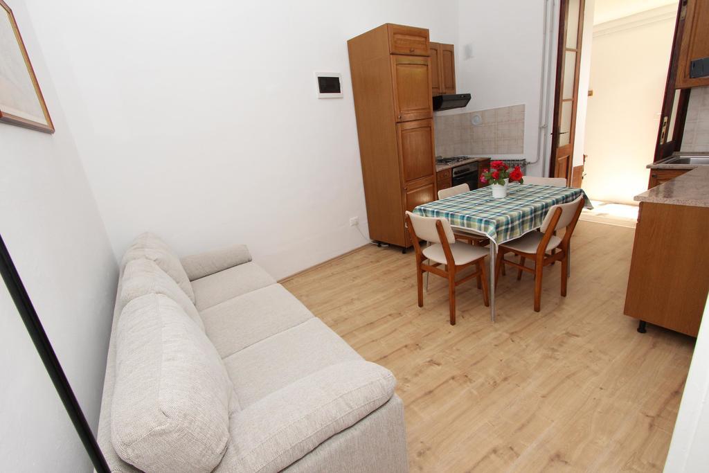 Apartment Riki Rovinj Exterior photo